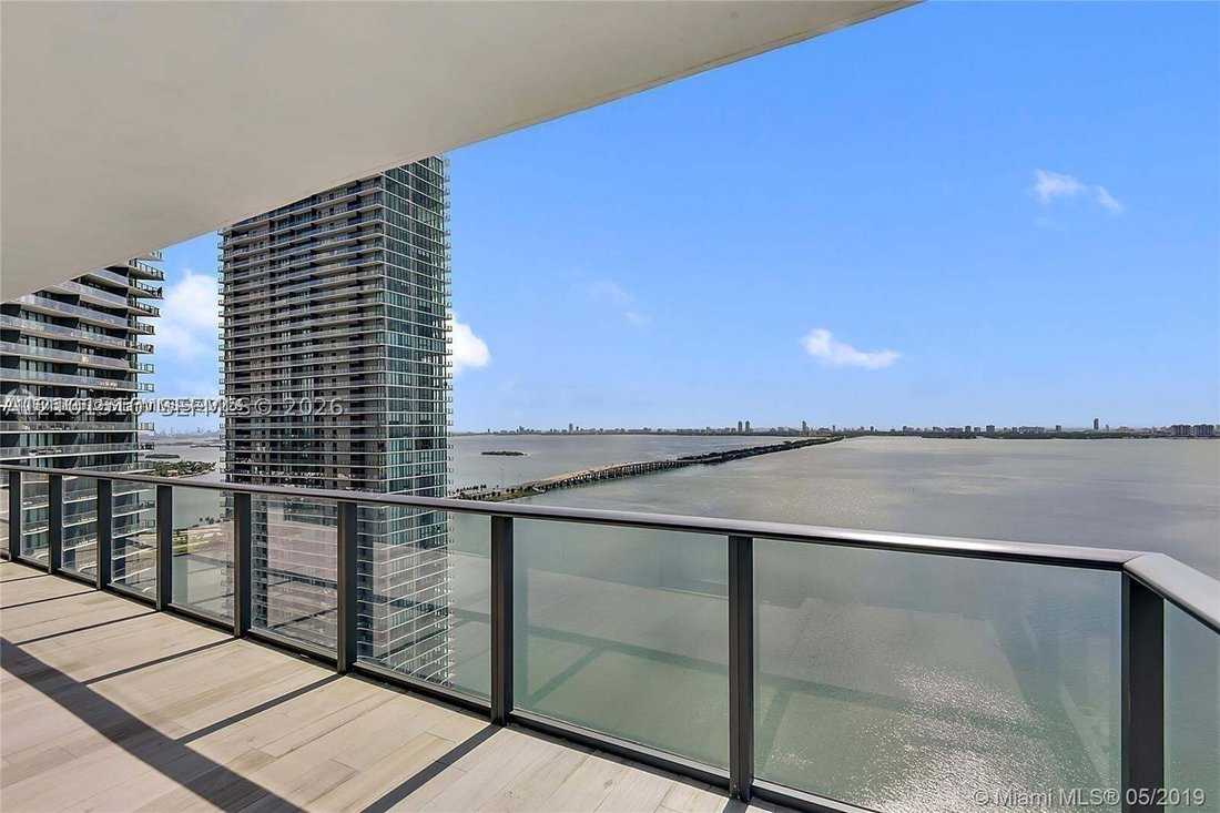 Condo in Miami, Florida, United States 1 - 19043718