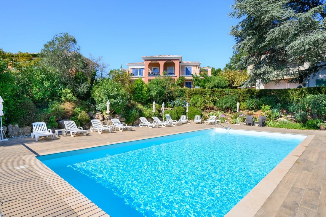 Apartment in Sud, Roquefort-les-Pins, France 1 - 19044321