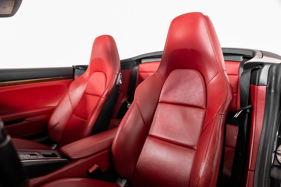 Cabriolet in Pompano Beach, FL, United States 3 - 19044189