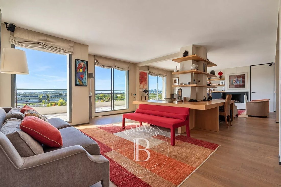 Apartment in Auteuil Nord, Paris 16e Arrondissement, Paris 2 - 19044513