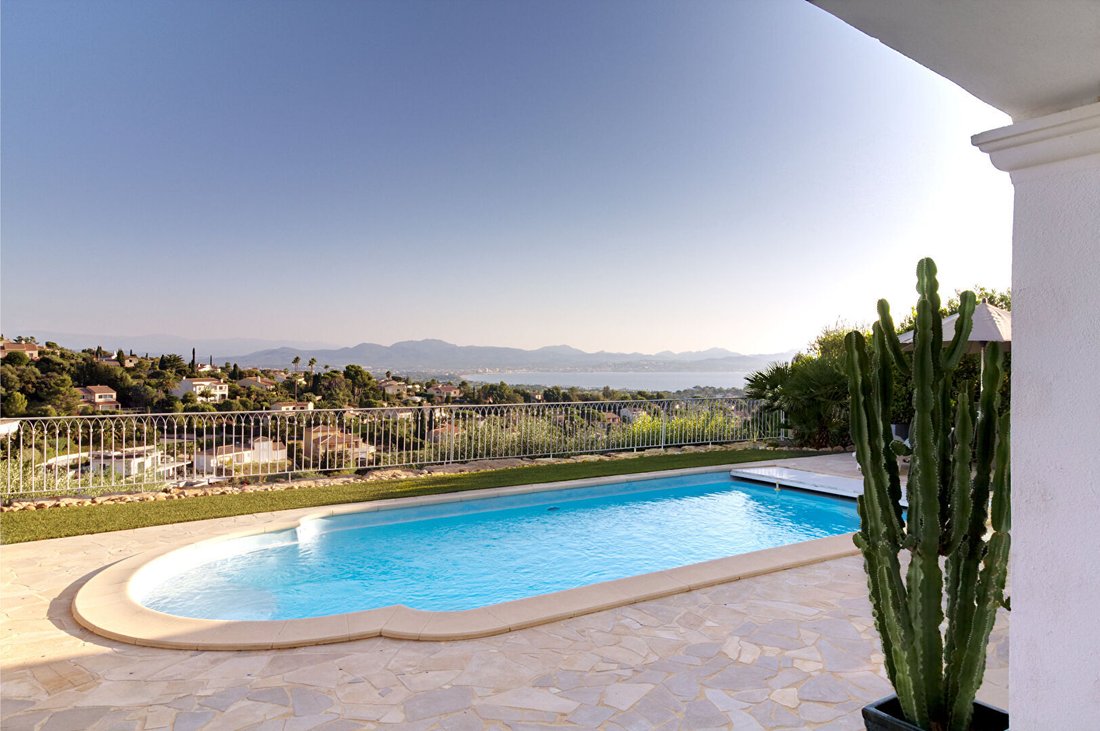 Casa en Fréjus, Provenza-Alpes-Costa Azul, Francia 4 - 19044126