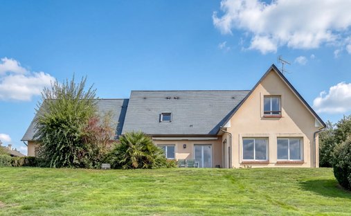 Casa a Equemauville, Normandia, Francia 1