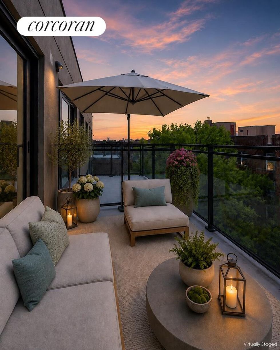 Condo in New York, New York, United States 1 - 19043322