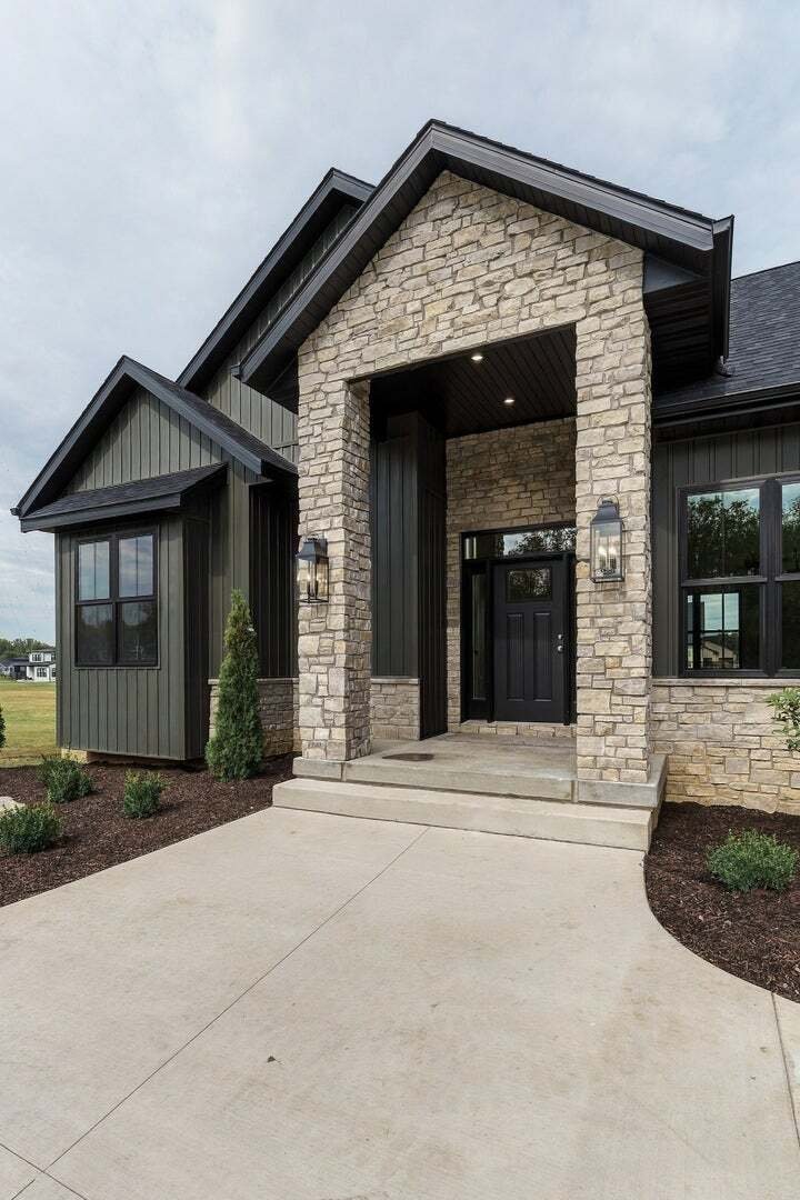 House in Bettendorf, Iowa, United States 3 - 19044035