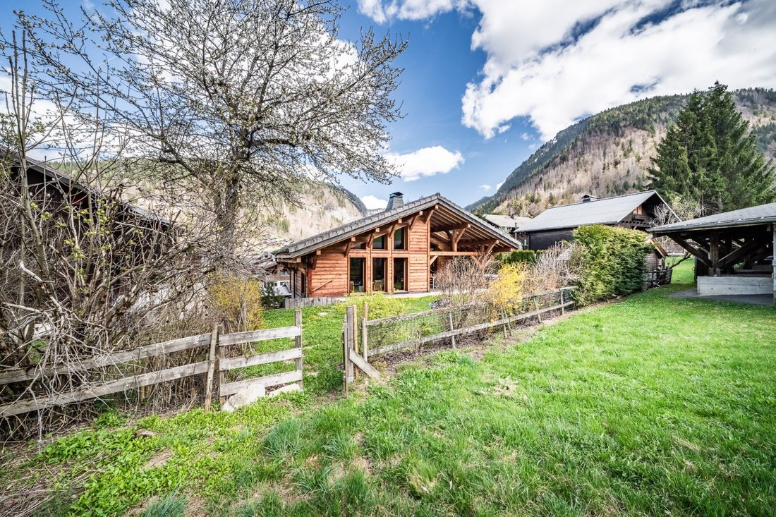 Chalet en Morzine, Auvergne-Rhône-Alpes, France 3 - 19044202