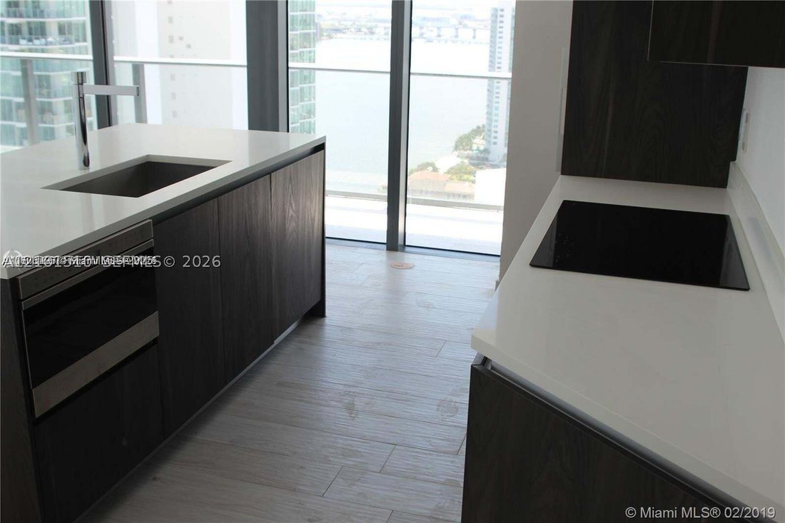 Condo in Miami, Florida, United States 4 - 19043718