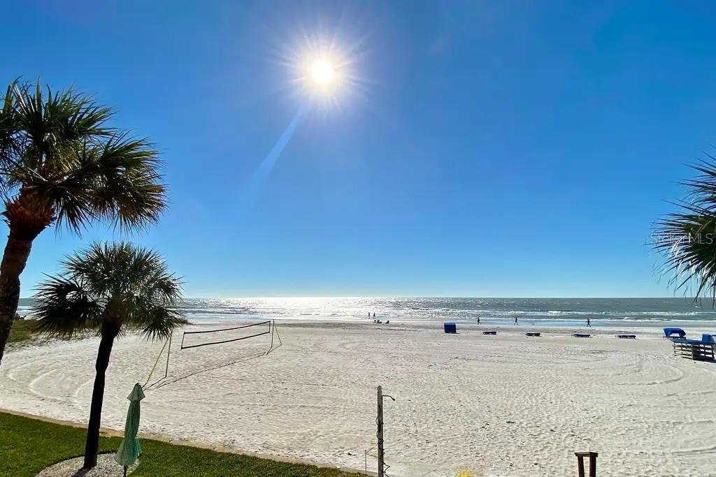 Condo in Indian Shores, Florida, United States 1 - 19043648