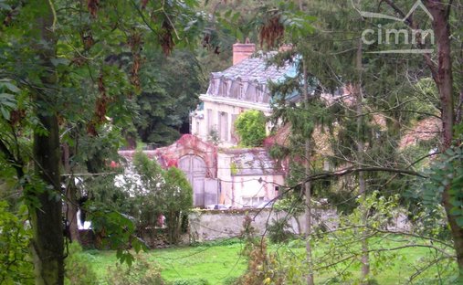 Castle in Gouvernes, Ile-de-France, France 1
