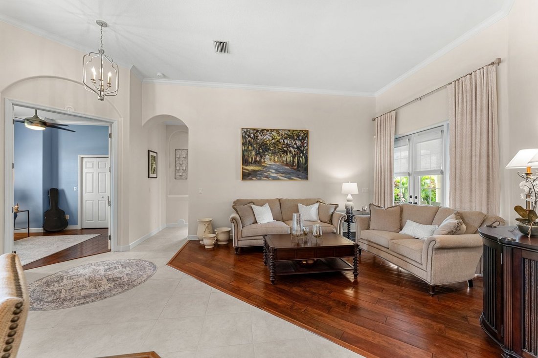 House in Indialantic, Florida, United States 5 - 19043304