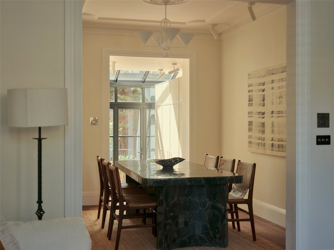 Apartment in Ladbroke Grove, Kensington And Chelsea, England 4 - 19043487