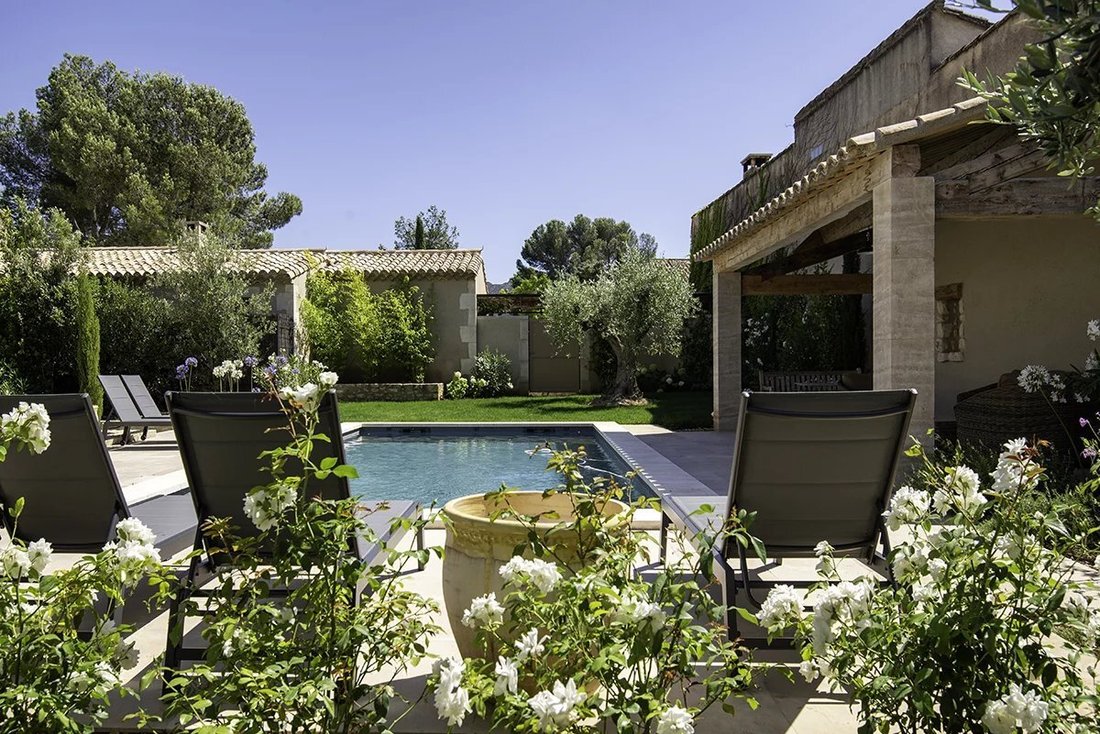 Casa de Campo en Eygalières, Provenza-Alpes-Costa Azul, Francia 3 - 19044222