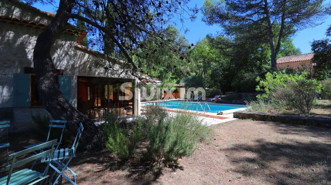 House in Ménerbes, Provence-Alpes-Côte d'Azur, France 3 - 19044455