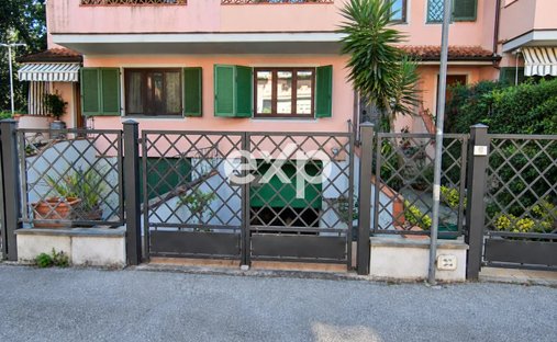 Villa en Vittoria Apuana, Forte dei Marmi, Toscana 1