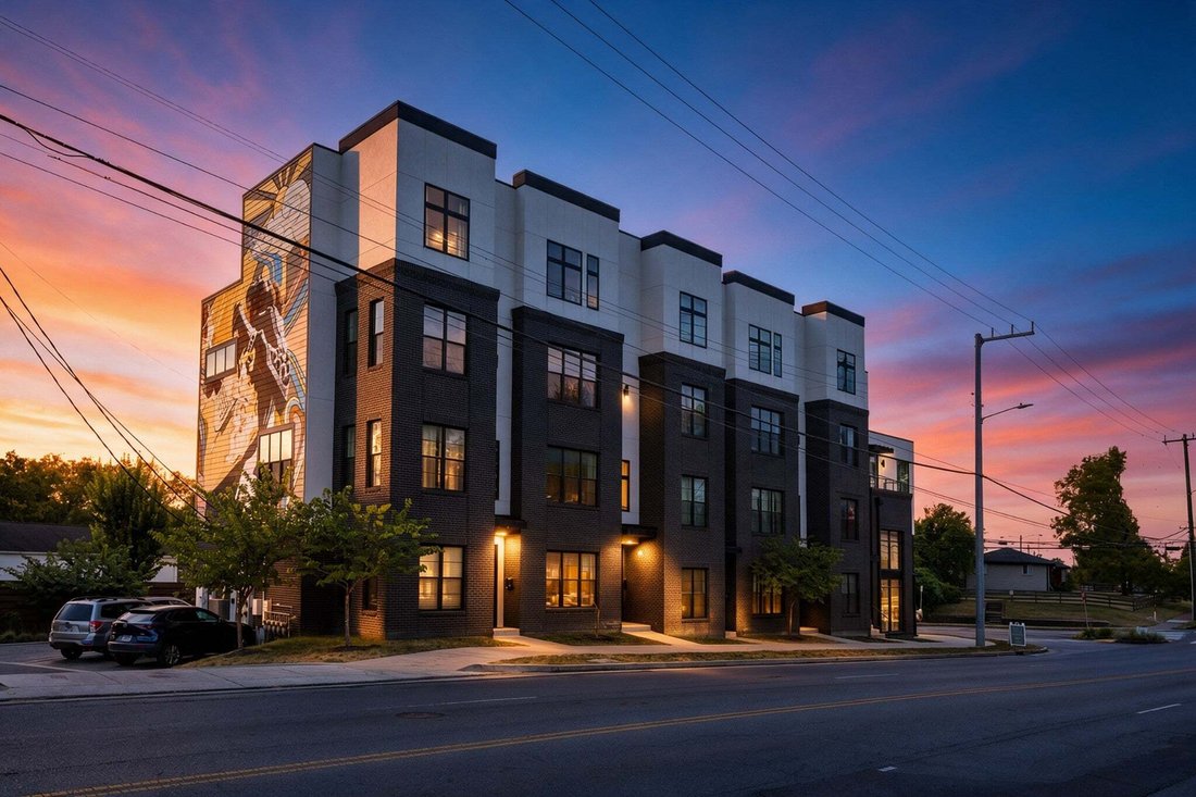 Co Op in Nashville, Tennessee, United States 1 - 19043682