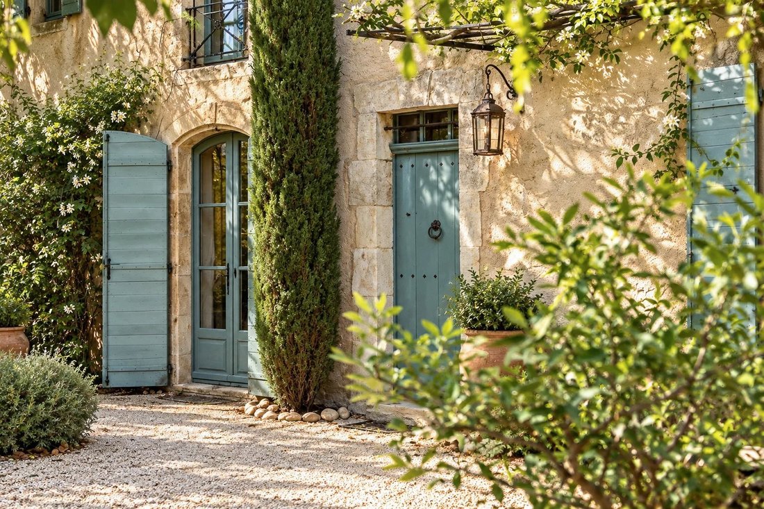 Maisons de campagne à Saint-Rémy-de-Provence, Provence-Alpes-Côte d'Azur, France 1 - 19044196