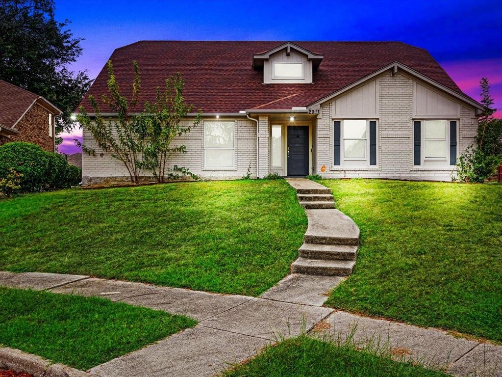 House in Carrollton, Texas, United States 1 - 19044127