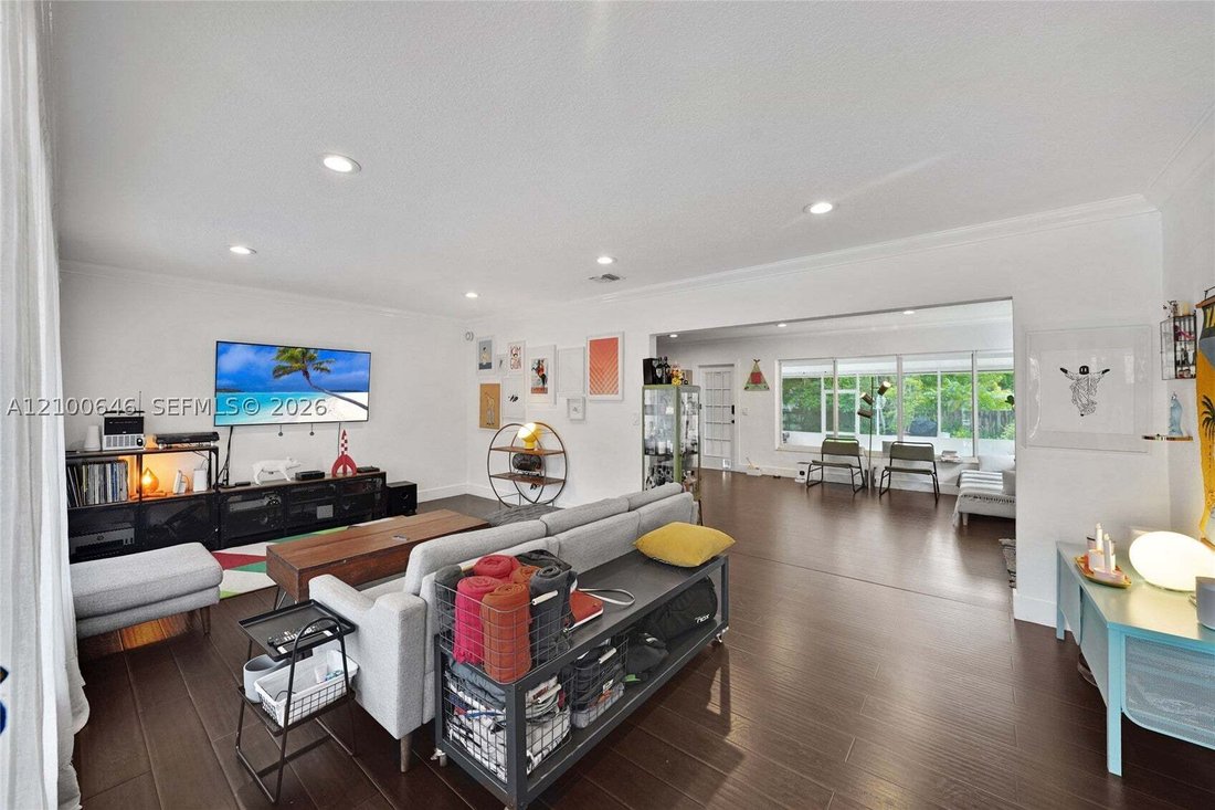 House in Miami, Florida, United States 5 - 19043691