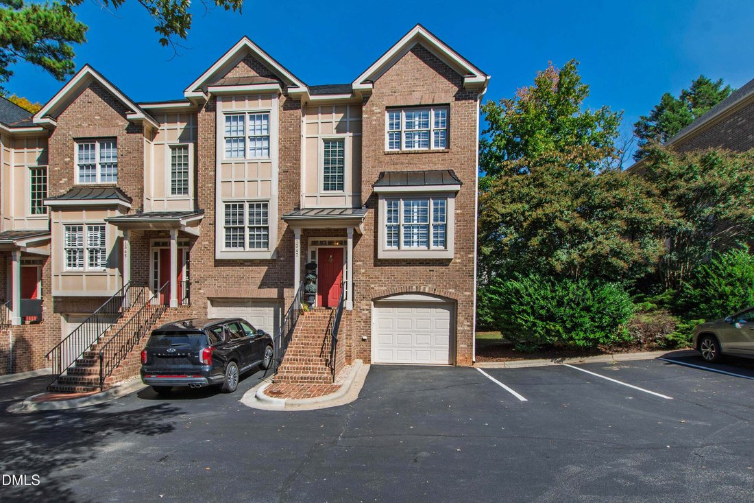 Townhouse in Raleigh, North Carolina, United States 1 - 19043763