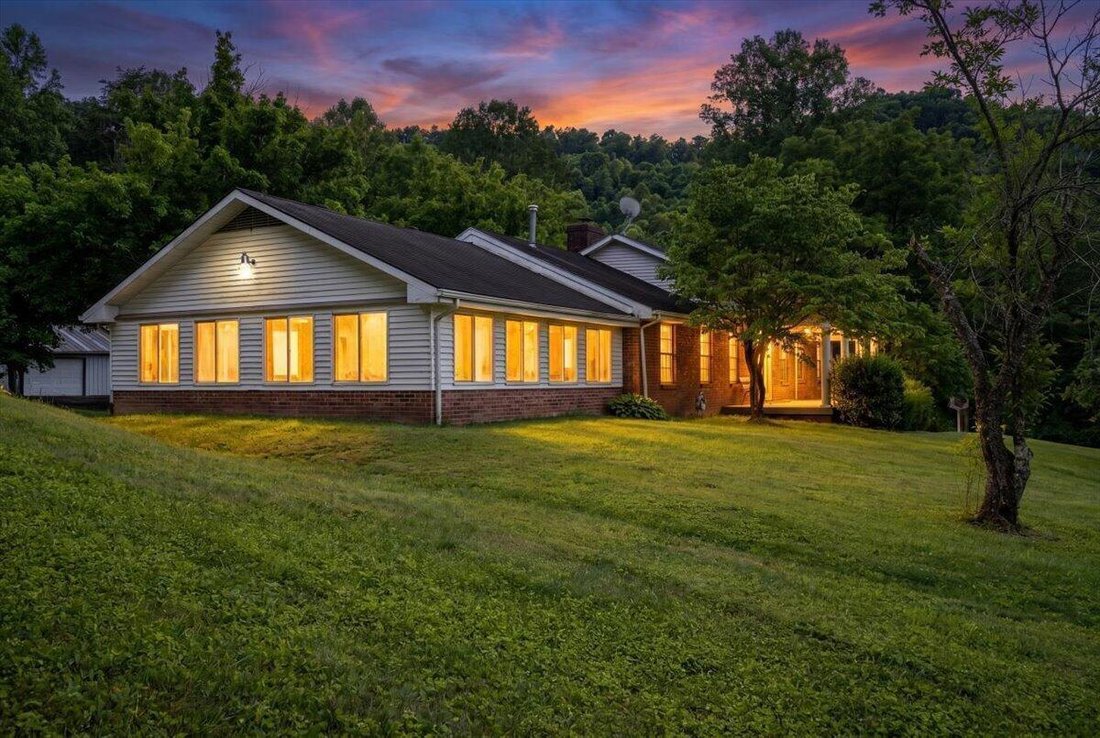 House in Stanton, Kentucky, United States 3 - 19043506