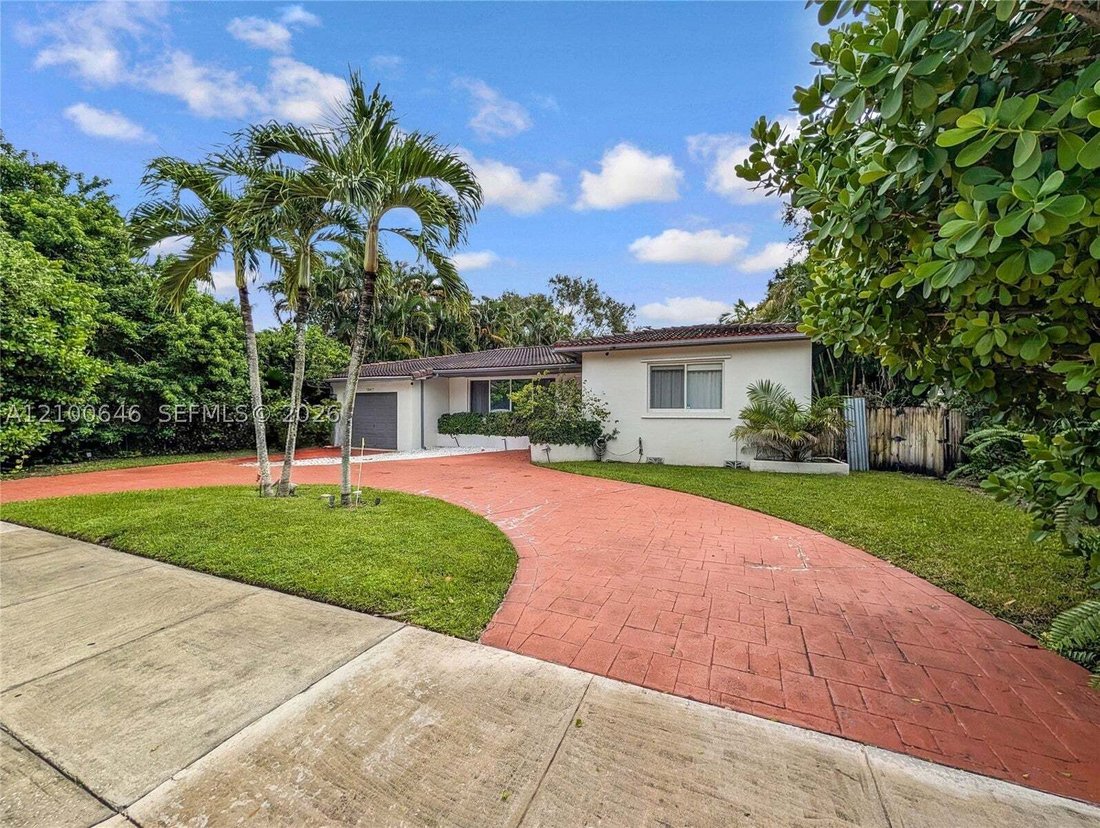 House in Miami, Florida, United States 2 - 19043691