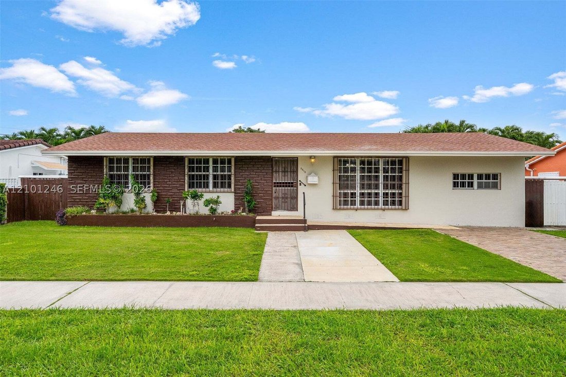 House in Miami, Florida, United States 1 - 19043688