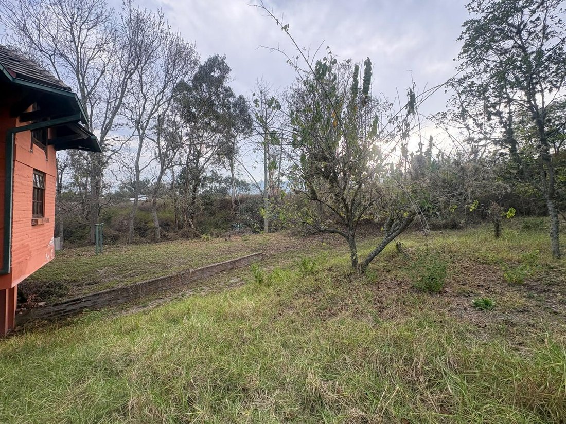 Terreno en Quito, Pichincha, Ecuador 5 - 19043337