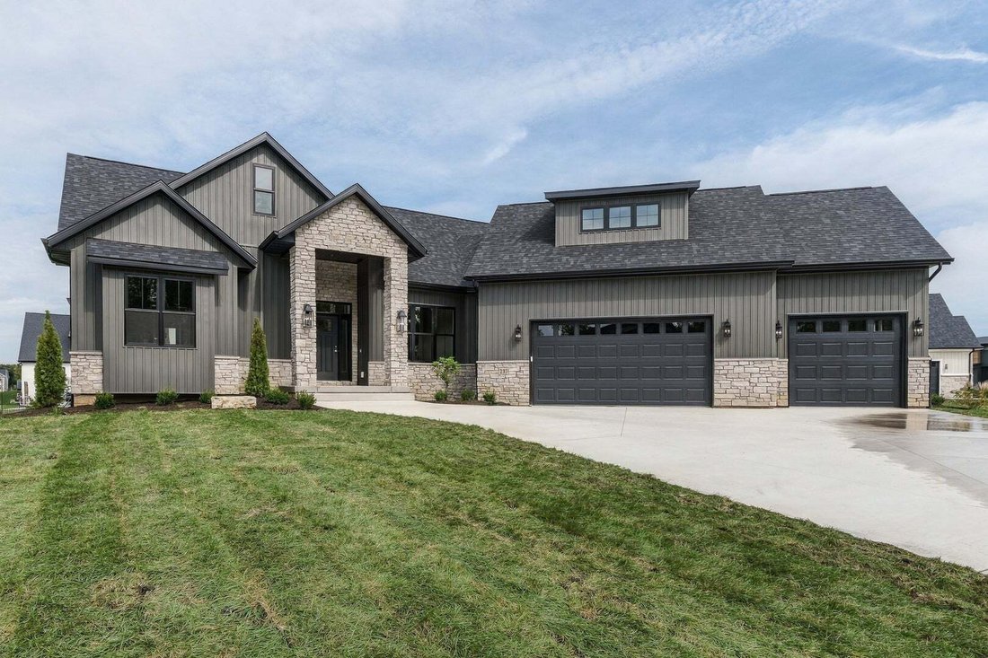 House in Bettendorf, Iowa, United States 1 - 19044035