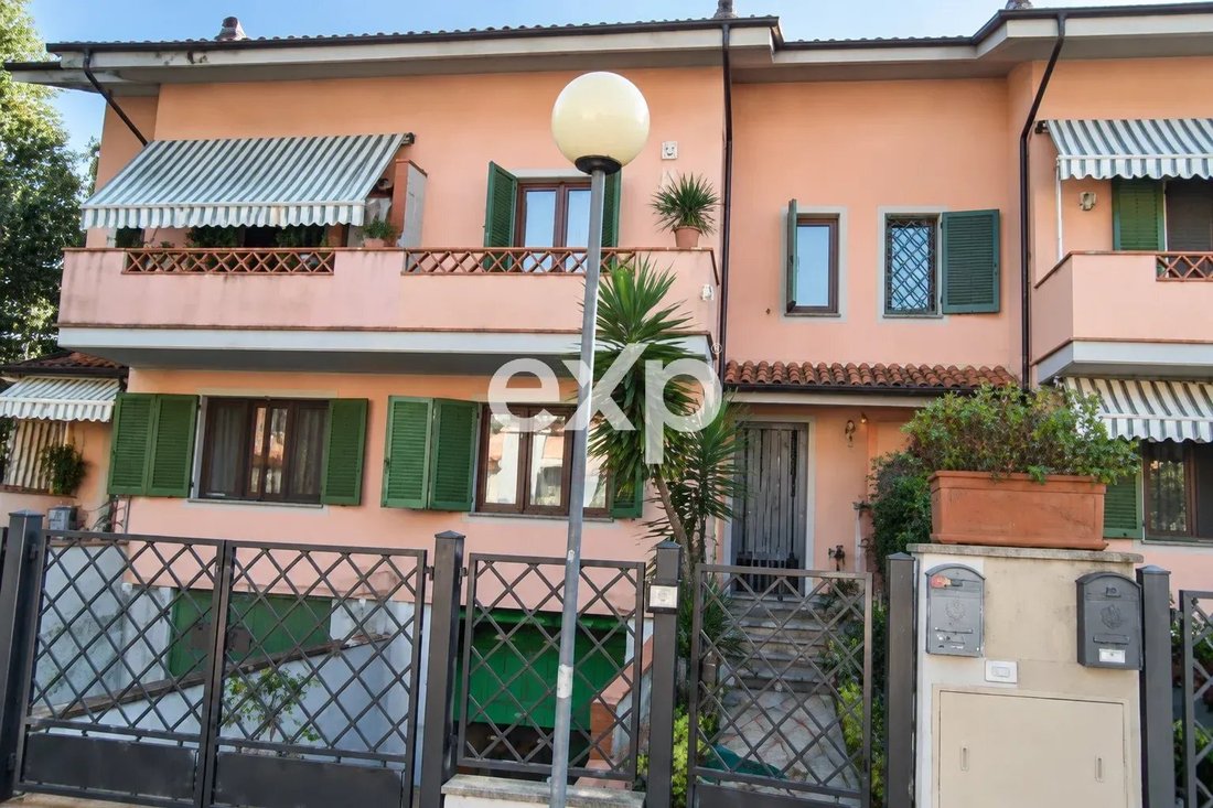 Villa in Vittoria Apuana, Forte dei Marmi, Tuscany 2 - 19044464