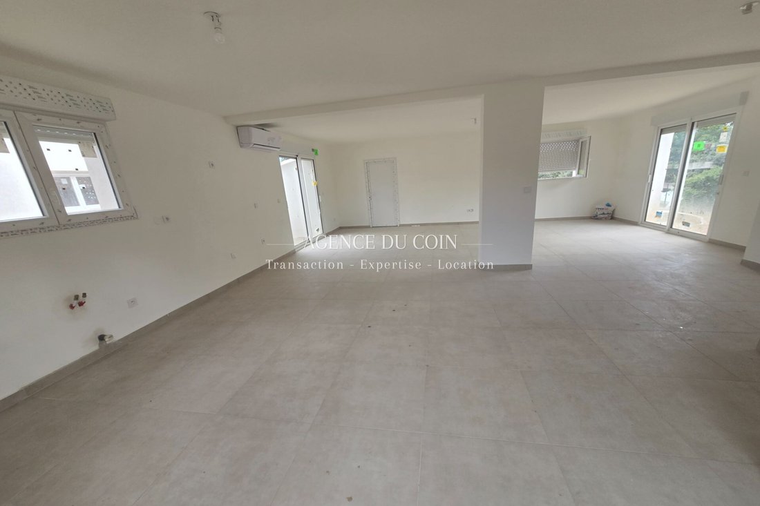 Villa in La Motte, Provence-Alpes-Côte d'Azur, France 3 - 16563025