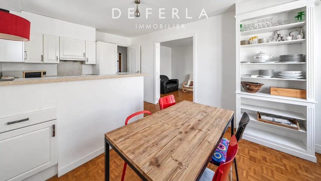 Apartment in Emeriau-Zola, Paris 15e Arrondissement, Paris 2 - 19044640