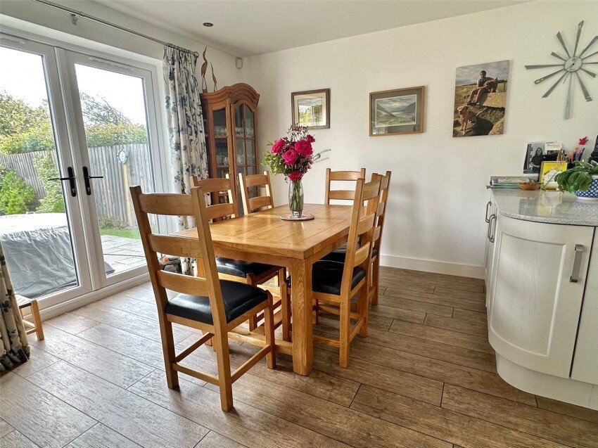 Haus in Milford-on-Sea, England 5 - 19043791