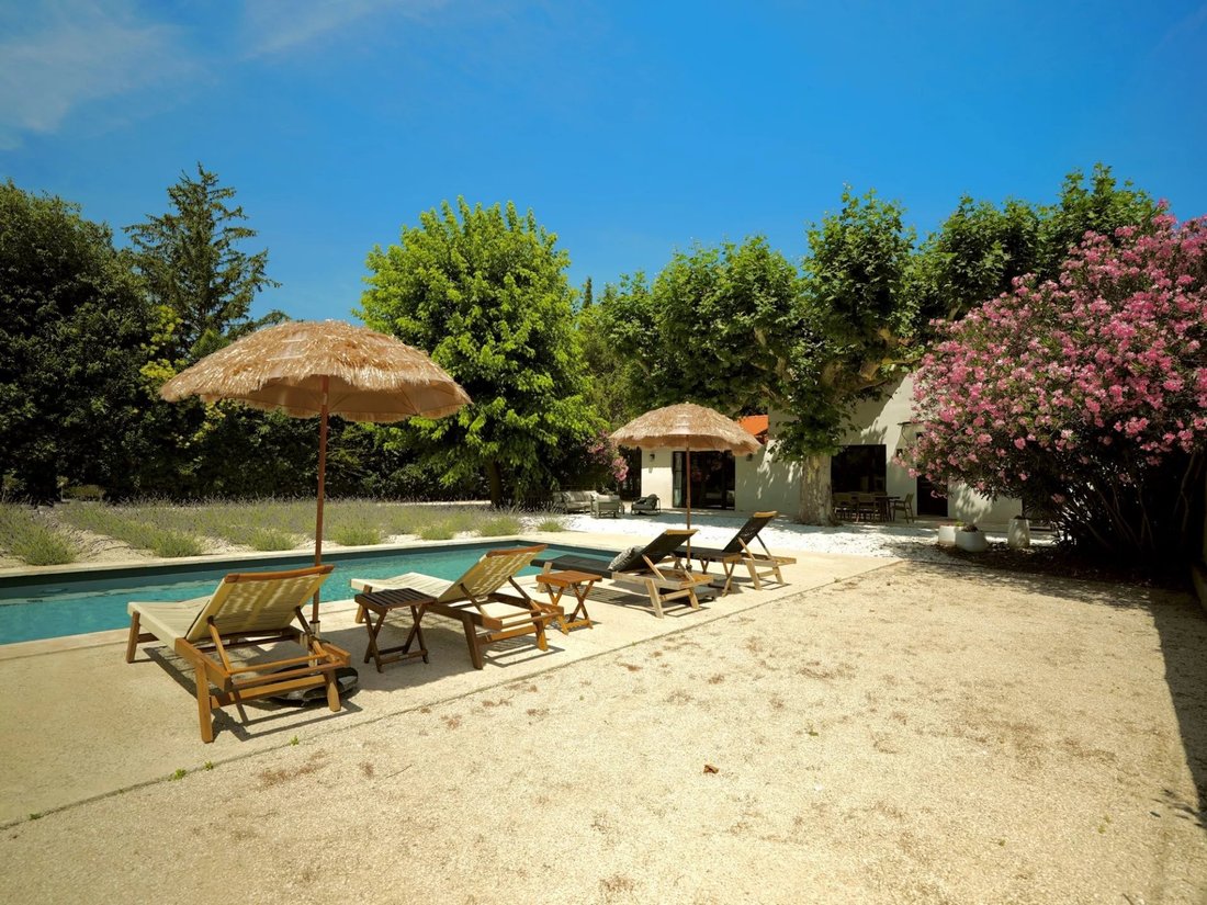 Villa in Maillane, Provence-Alpes-Côte d'Azur, France 4 - 19044409