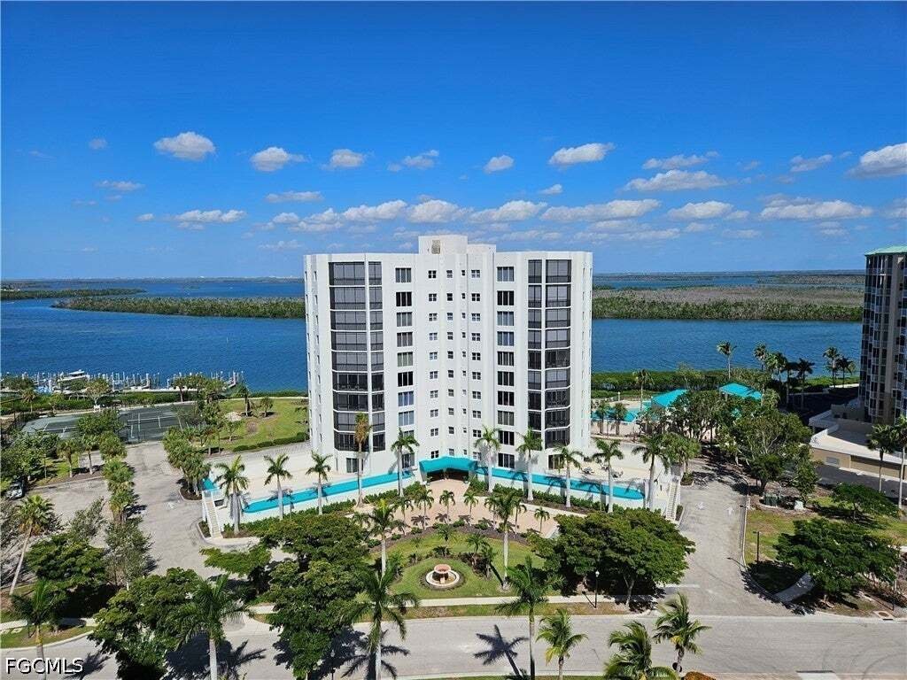 Condo in Fort Myers Beach, Florida, United States 1 - 19043473