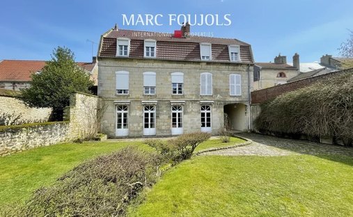 Haus in Clermont, Nordfrankreich, Frankreich 1
