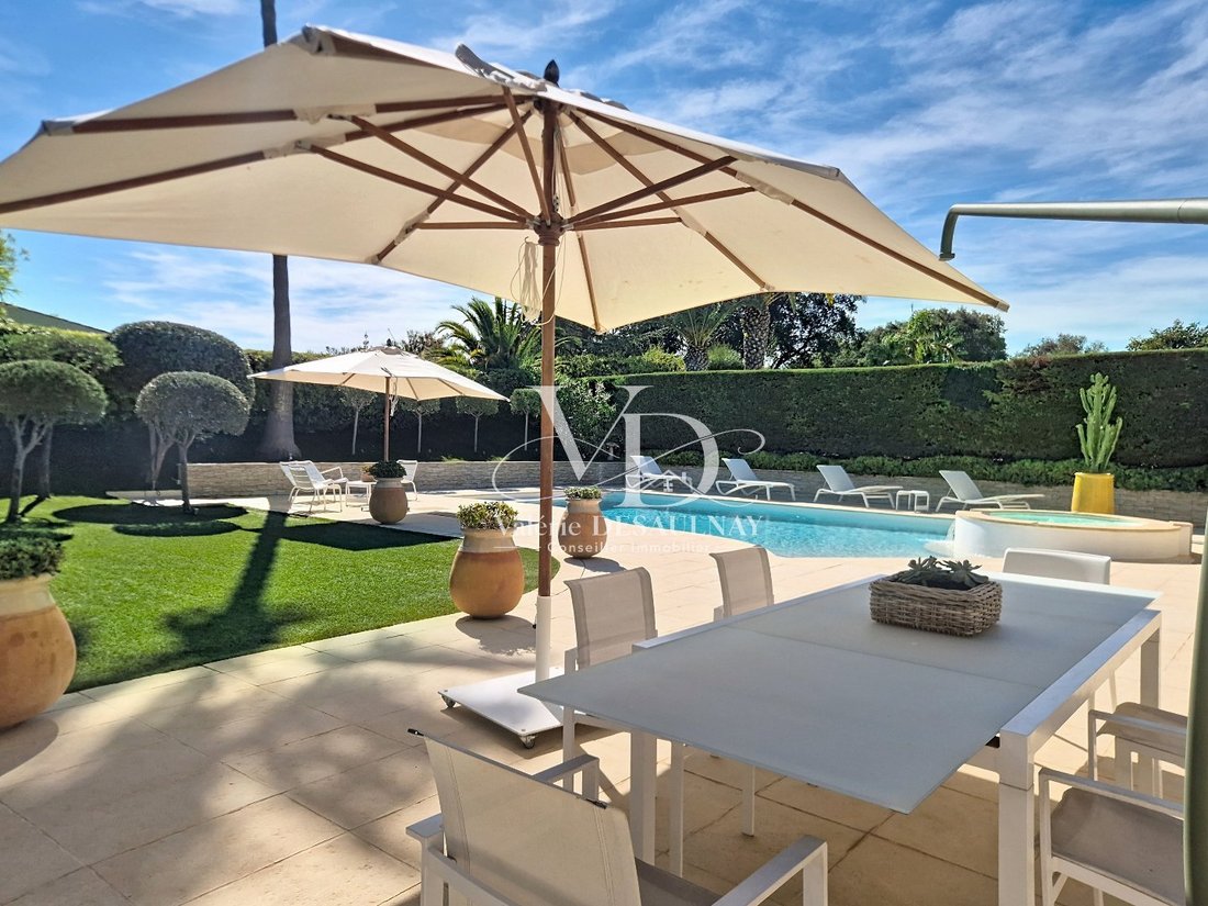 House in Route de Grasse, Villeneuve-Loubet, France 3 - 19044226