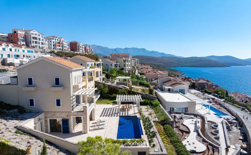 Villa a Milovići, Tivat Municipality, Montenegro 1