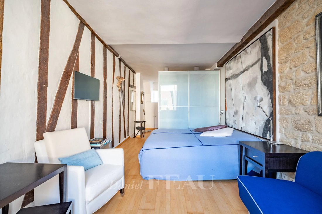 Apartment in Saint Thomas d'Aquin, Paris 7e Arrondissement, Paris 3 - 19043750