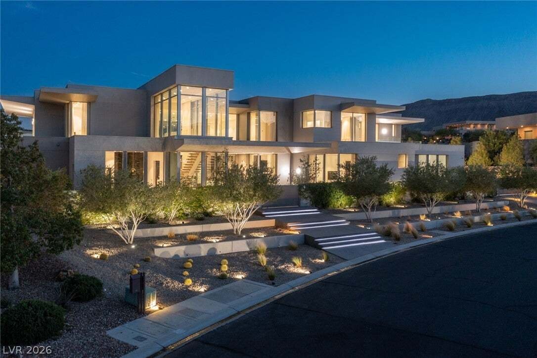 House in Las Vegas, Nevada, United States 1 - 19043368