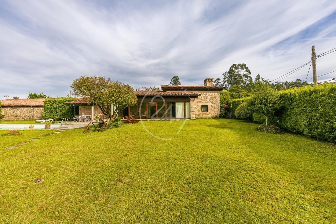 Villa in Tomino (District), Tomino, Spain 1 - 19043447