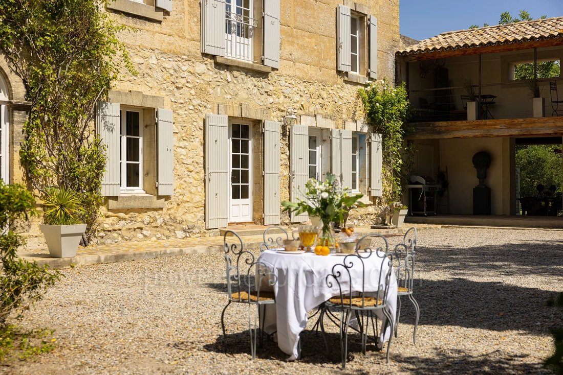 Country House in Nord, Le Thor, France 2 - 19044358