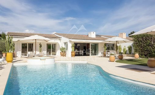 Villa in Vaug, Villeneuve-Loubet, France 1