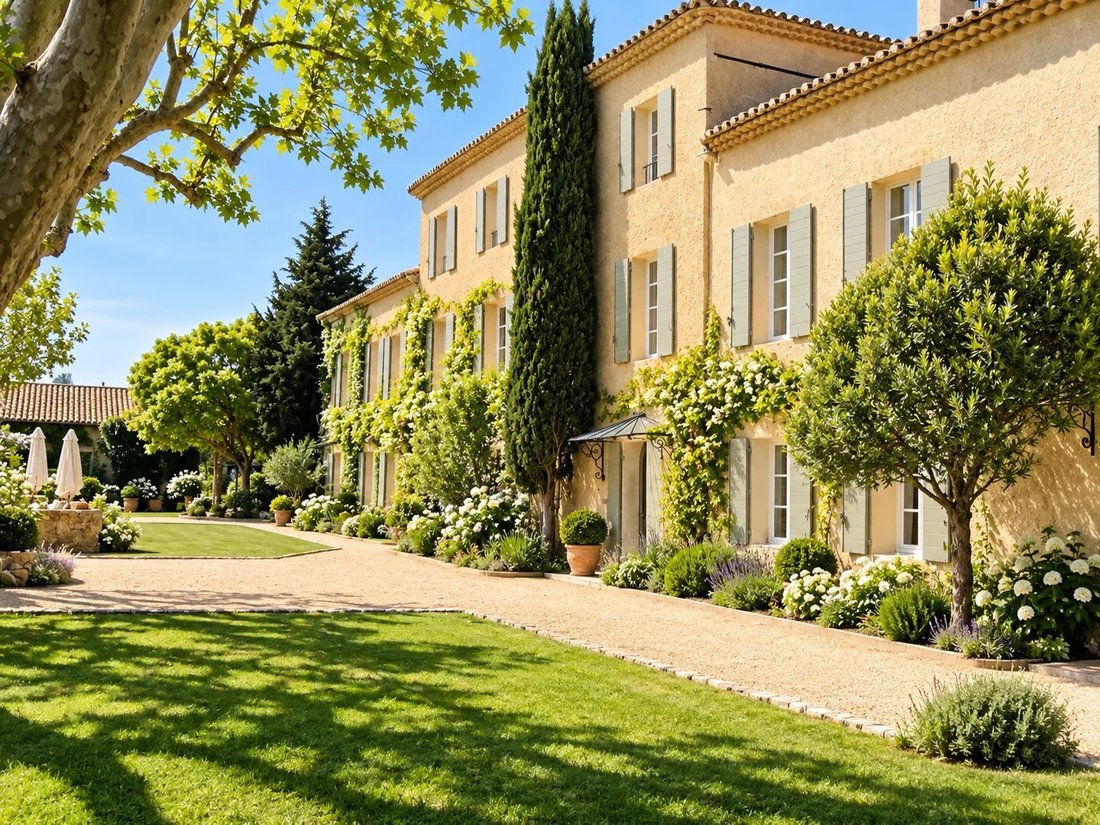 Casa di campagna a Lambesc, Provenza-Alpi-Costa Azzurra, Francia 2 - 19044298