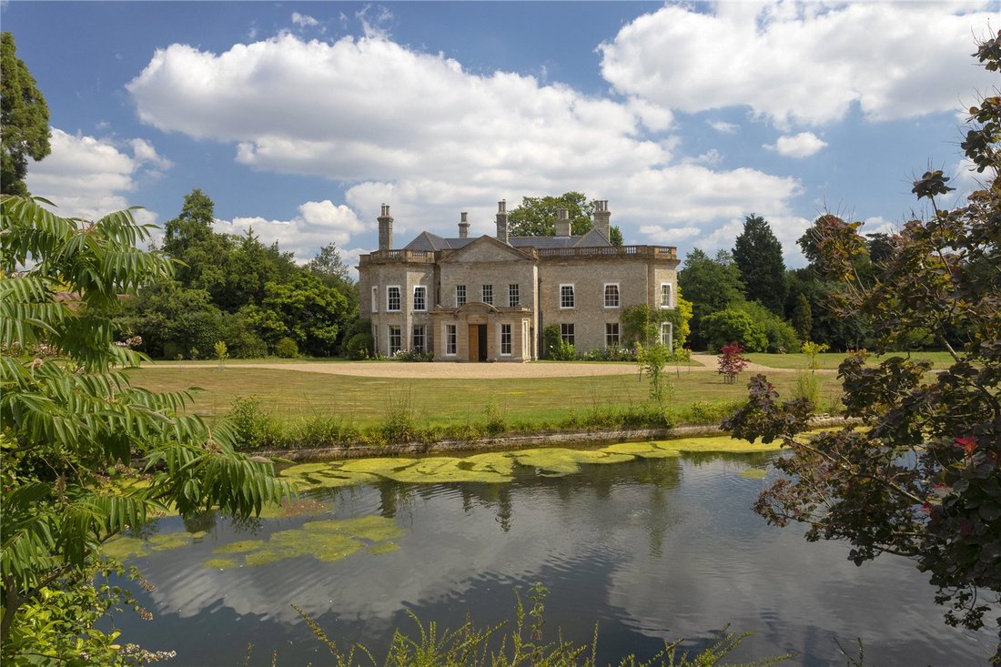 House in Maidstone, England 1 - 19043622