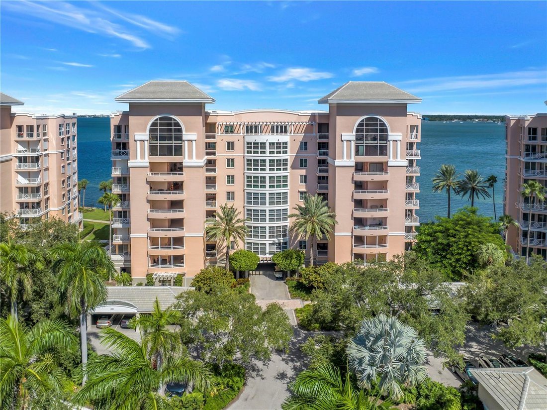 Condo in St. Petersburg, Florida, United States 2 - 19043635