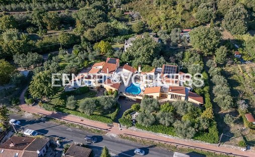 Villa in Trevignano Romano, Lazio, Italy 1