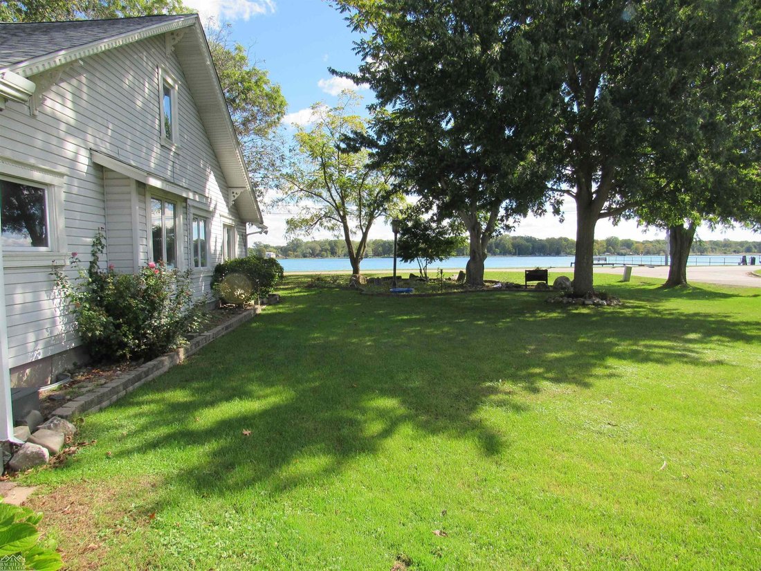 House in Clay Township, Michigan, United States 4 - 19043875
