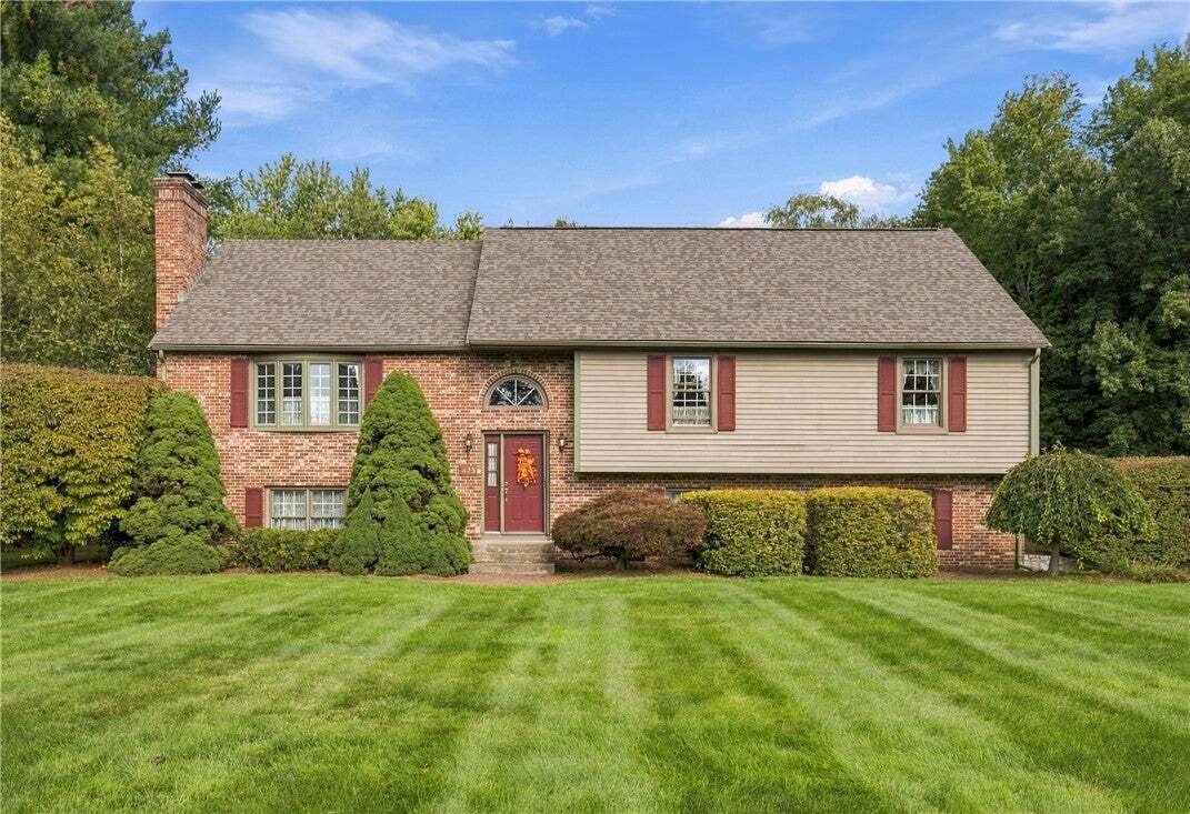 House in North Smithfield, Rhode Island, United States 1 - 19043398