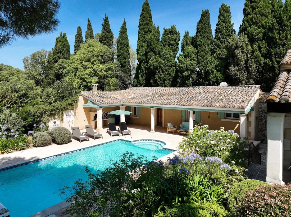Casa di campagna a Saint-Remy-de-Provence, Provenza-Alpi-Costa Azzurra, Francia 2 - 19044311