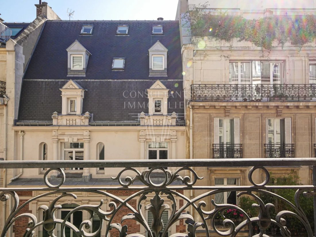 Wohnung in Triangle d'Or, Paris 8e Arrondissement, Paris 2 - 19044209