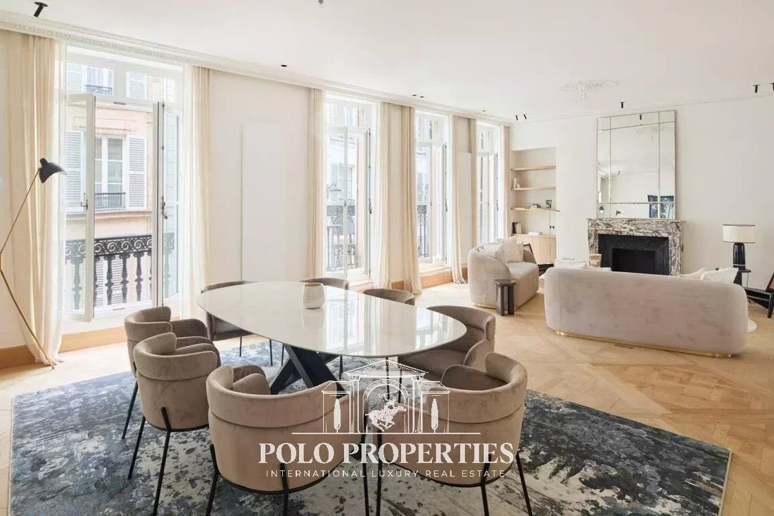 Apartment in Invalides, Paris 7e Arrondissement, Paris 2 - 19044197